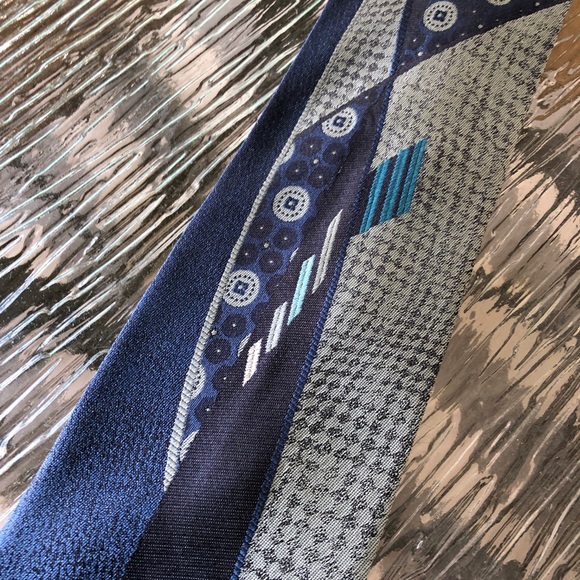Pancaldi for The Forum | Designer Italian Silk Tie - Picture 2 of 4